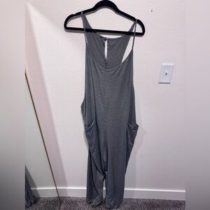 Gray Sleeveless Pocket Jumpsuit